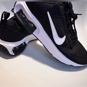 Nike Black and White Athletic Shoes